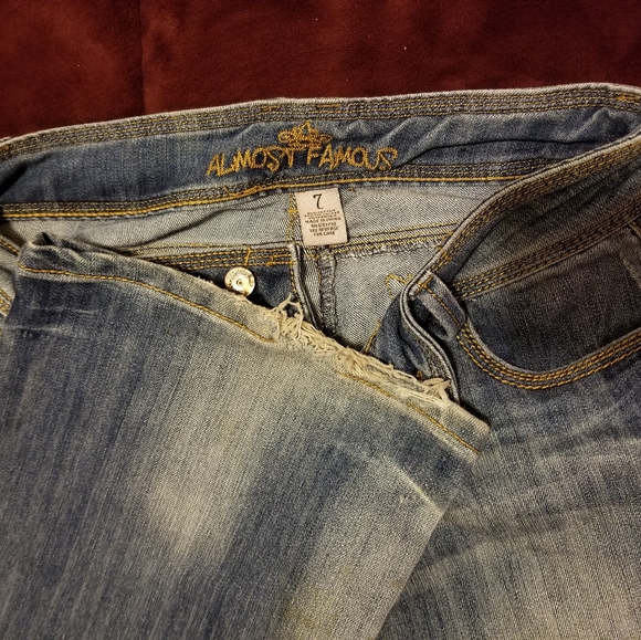 Women's Jeans - Picture 1 of 3